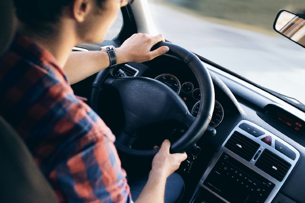 未來輕量級碳纖維材料將如何改變汽車？未來發(fā)展趨勢分析